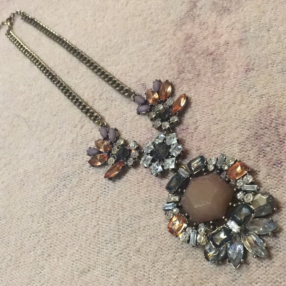 Statement necklace